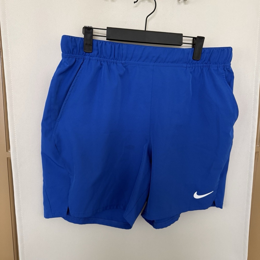 Nike Men's Large Blue Athletic Shorts Pockets Logo Gym Work Out Running Weights